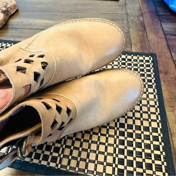 A.S. 98 Zada Tan Cut Out Booties Size 7 – Leather Ankle Boots NWOB - Picture 14 of 15